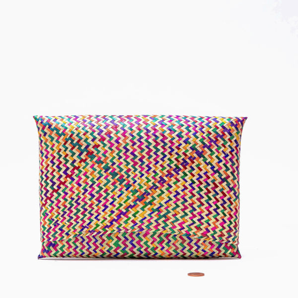 Handwoven Straw Clutch - Wayuu Tribe - MOCHILAS WAYUU BAGS